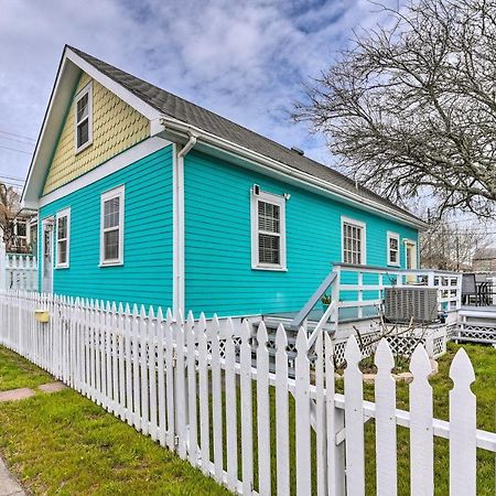 Galveston 'Blue Bungalow' - Walk To Beach! Exterior foto